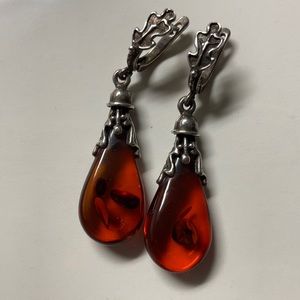 Women’s Amber pierced Earrings.
